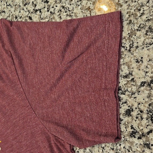 DAVE MATTHEWS BAND FLAG DESIGN BAND T-SHIRT. SIZE 2XL. MAROON. UNISEX... - Picture 6 of 7